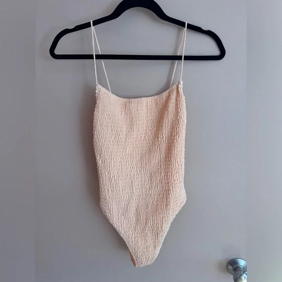 Sarah’s Day x White Fox Peach One Piece - Picture 2 of 4